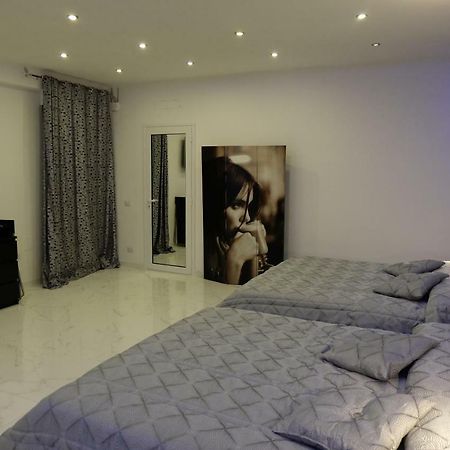 White Room Idromassaggio Su Richiesta ナポリ エクステリア 写真